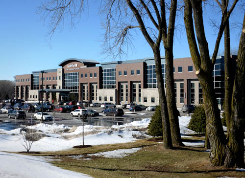 Maplewood has a thriving business sector and local officials work closely with the St. Paul Area Chamber of Commerce to attract and support businesses. Last fall HealthEast Clinic and Specialty Center – Maplewood opened across from St. John’s Hospital at Hazelwood Street and Beam Avenue.