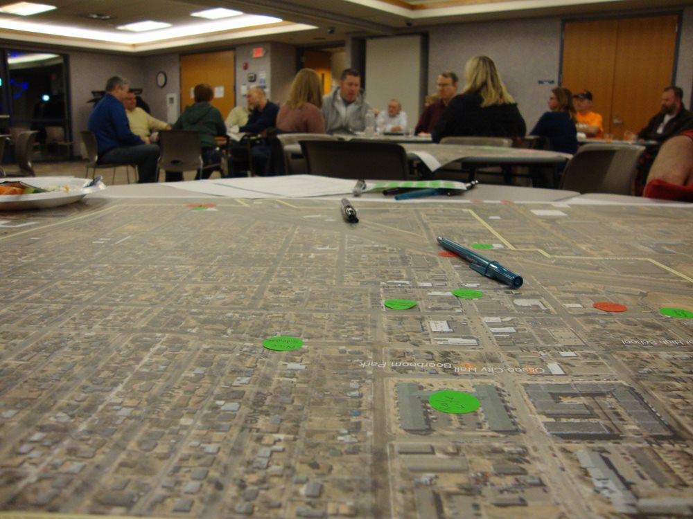 <div class='lb-heading'>Community Visioning Event</div><div class='lb-text'>Many residents participated in the City’s community visioning events to inform the 2040 Comprehensive Plan Update.
</div>