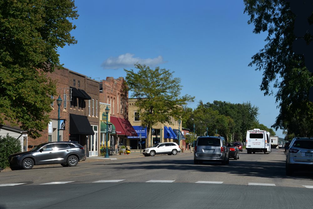 <div class='lb-heading'>Downtown Belle Plaine</div><div class='lb-text'>Downtown Belle Plaine is home to many local businesses that contribute to the unique culture of the City. </div>