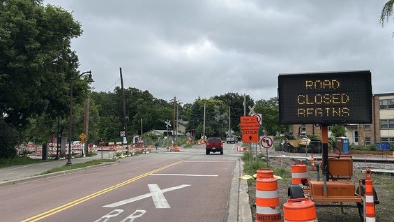 CedarLake-Pkwy.jpg